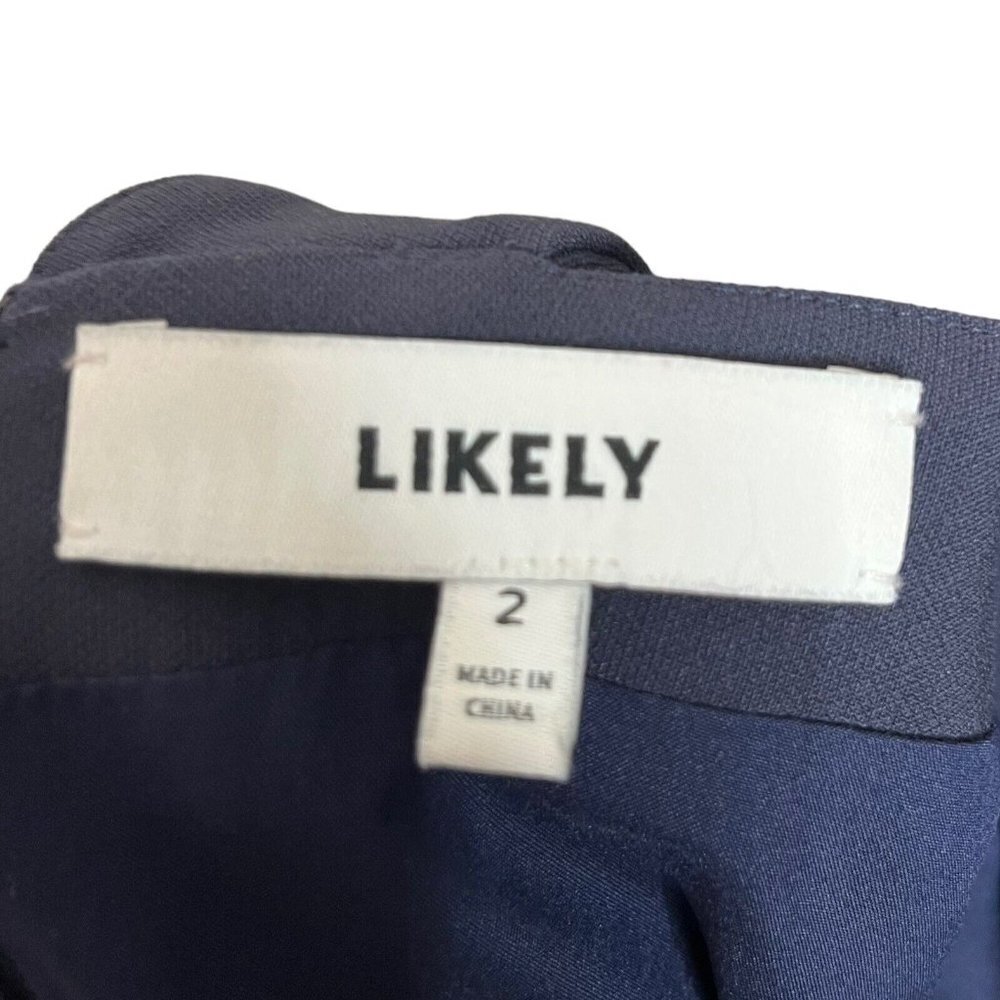 Welcome to my closet! This item has sold. - Picture 9 of 11